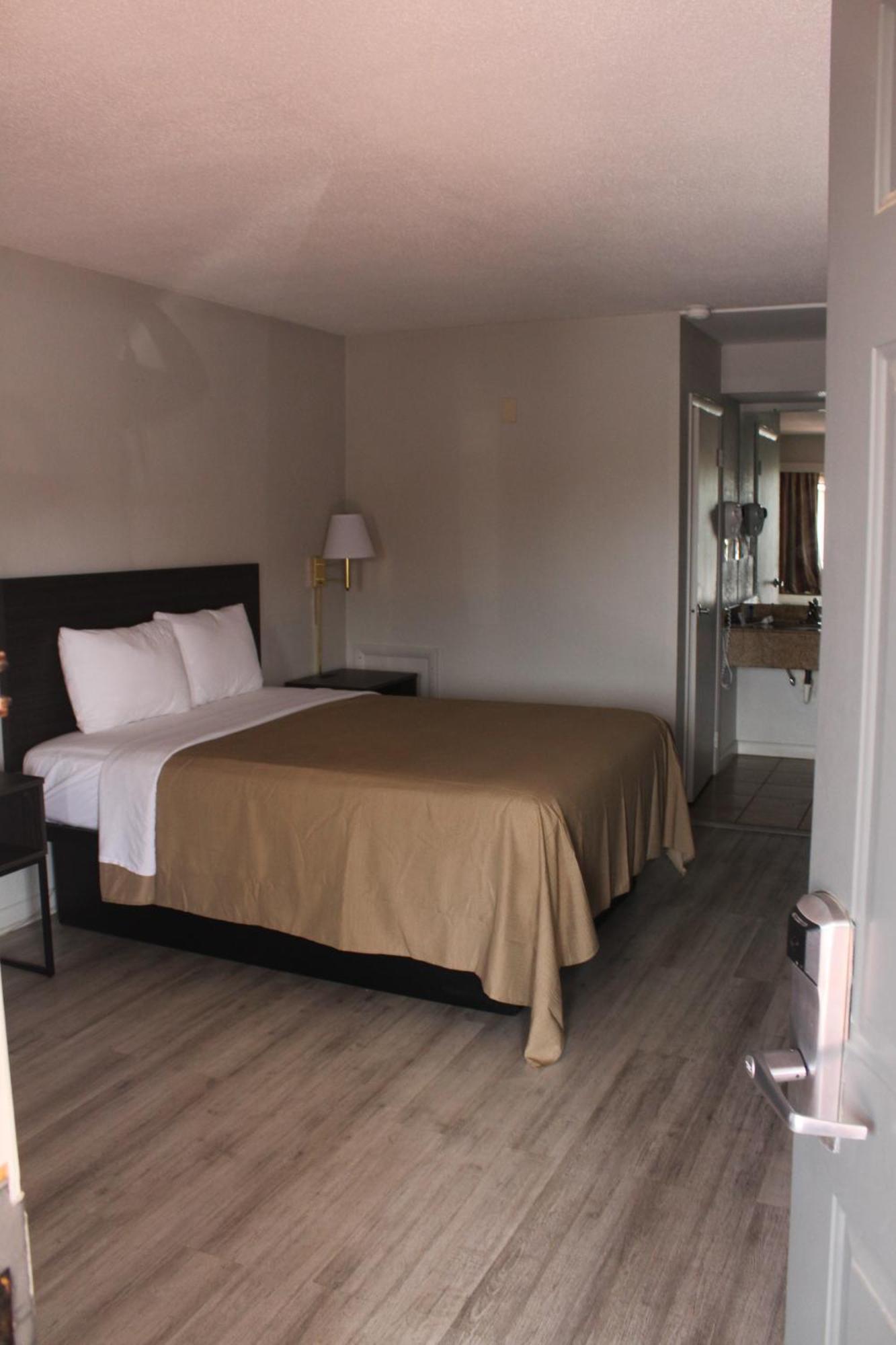 Vip Inn And Suites Хантсвилл Экстерьер фото